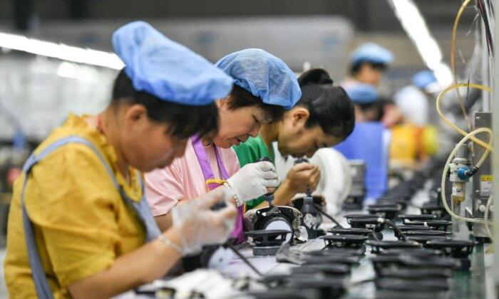 Beijing Removes Foreign Investment Restrictions in Manufacturing, Experts Skeptical