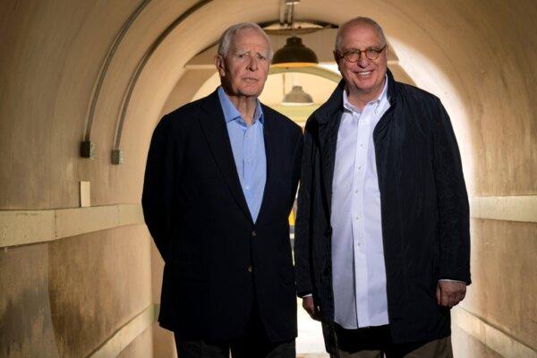 John le Carré (L) and filmmaker Errol Morris behind the scenes of "The Pigeon Tunnel." (Apple TV+)