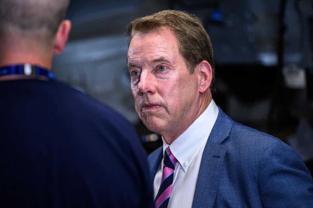 Ford Chairman Urges End of UAW Strike, Warns Company Will Suffer
