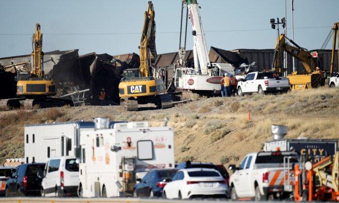 Broken Rail Caused Fatal Colorado Train Derailment That Collapsed Bridge, Early Findings Show