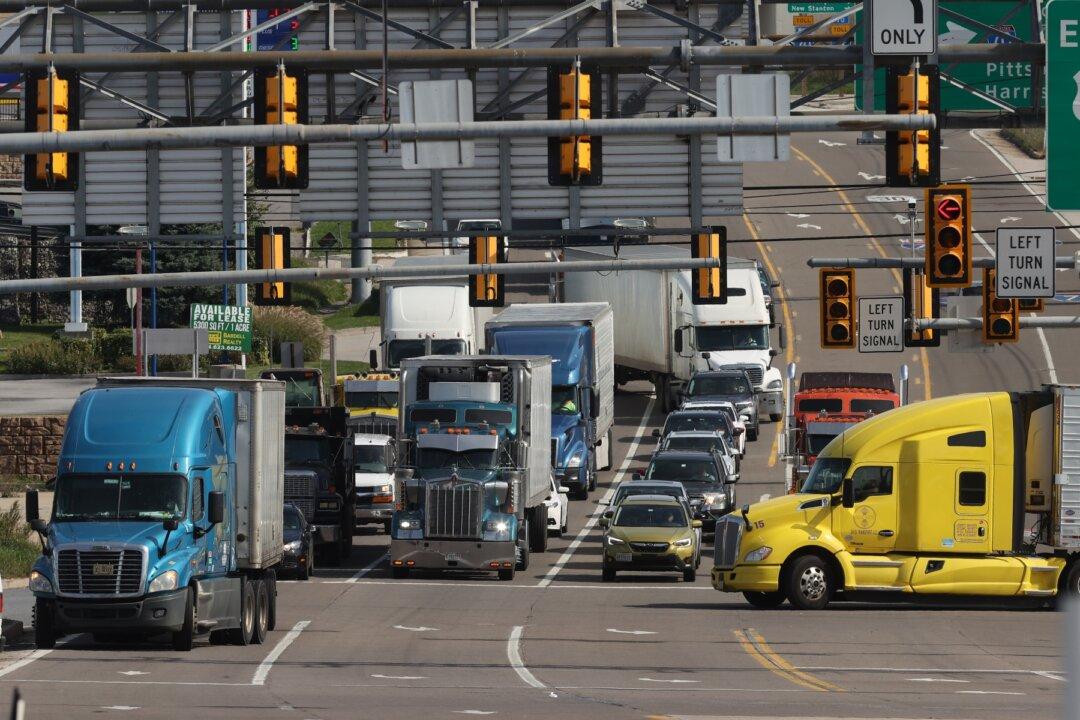 What the ‘Great Trucking Recession’ Is Warning Us About the Economy