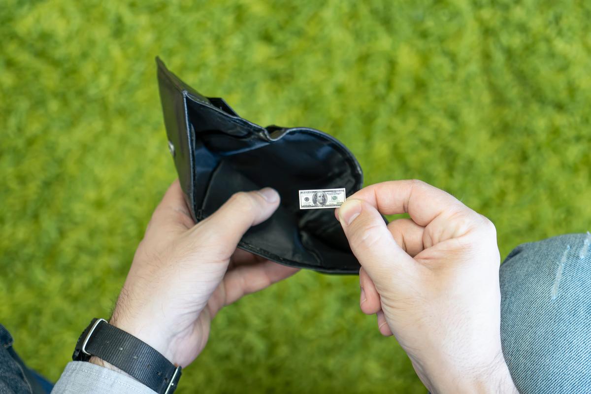 How Do Wages Compare to Inflation?