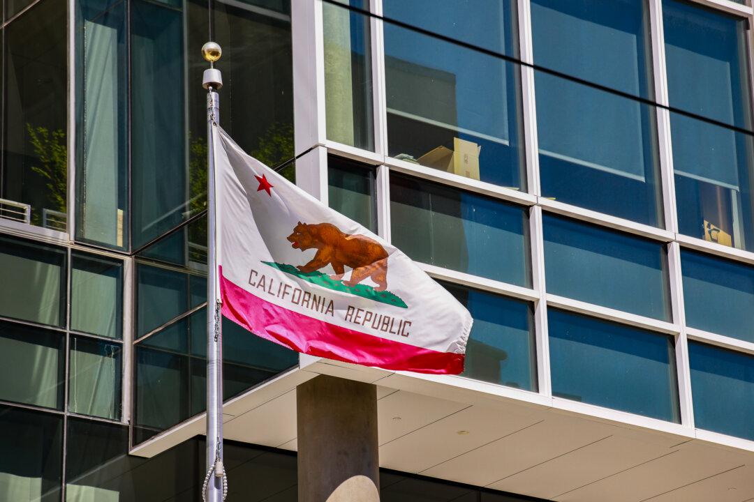 8 New Workplace Laws Californians Must Follow in 2024