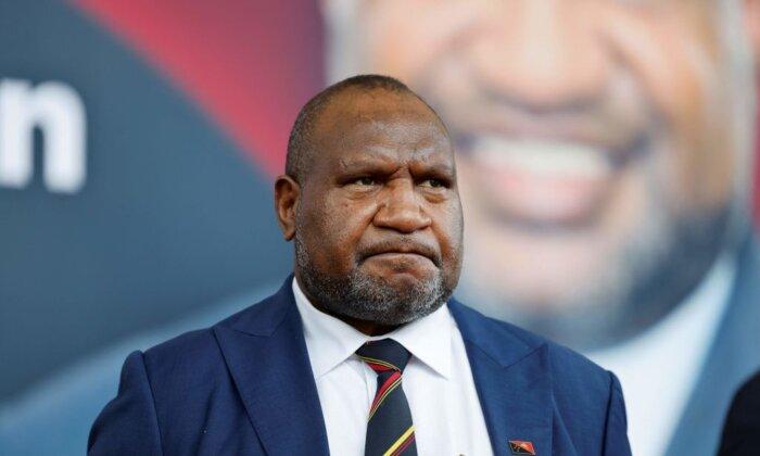 Papua New Guinea Leader Meets Exclusively with Chinese Leader at Belt and Road Forum