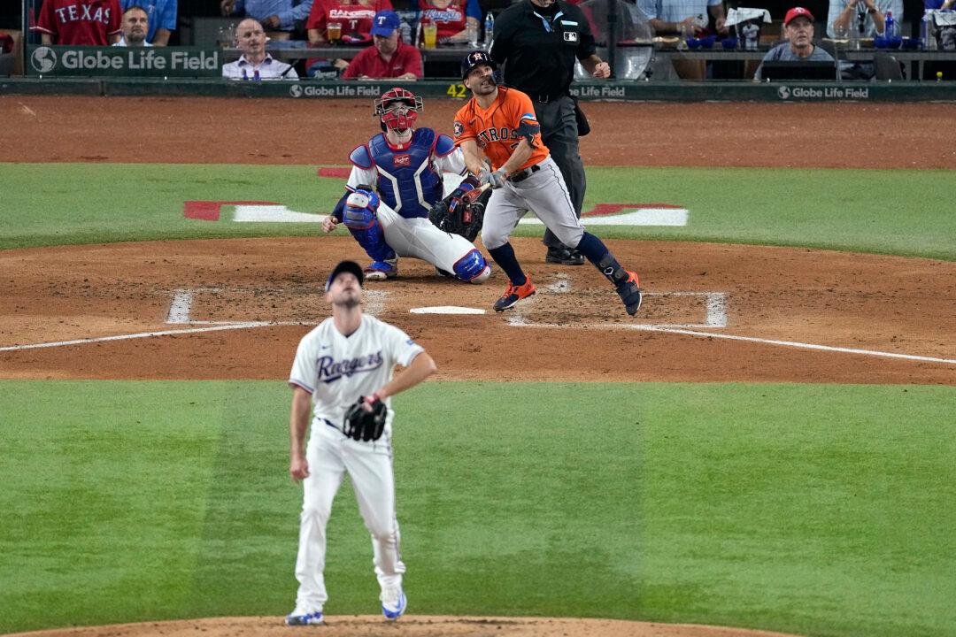 Altuve and Javier lead Astros to 8–5 win at Rangers as Houston closes to 2–1 in ALCS
