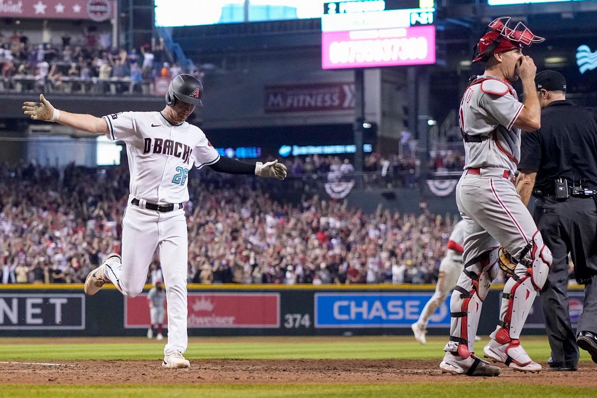 D-backs Hold Off Phillies, Earn Walk-Off Win in Game 3