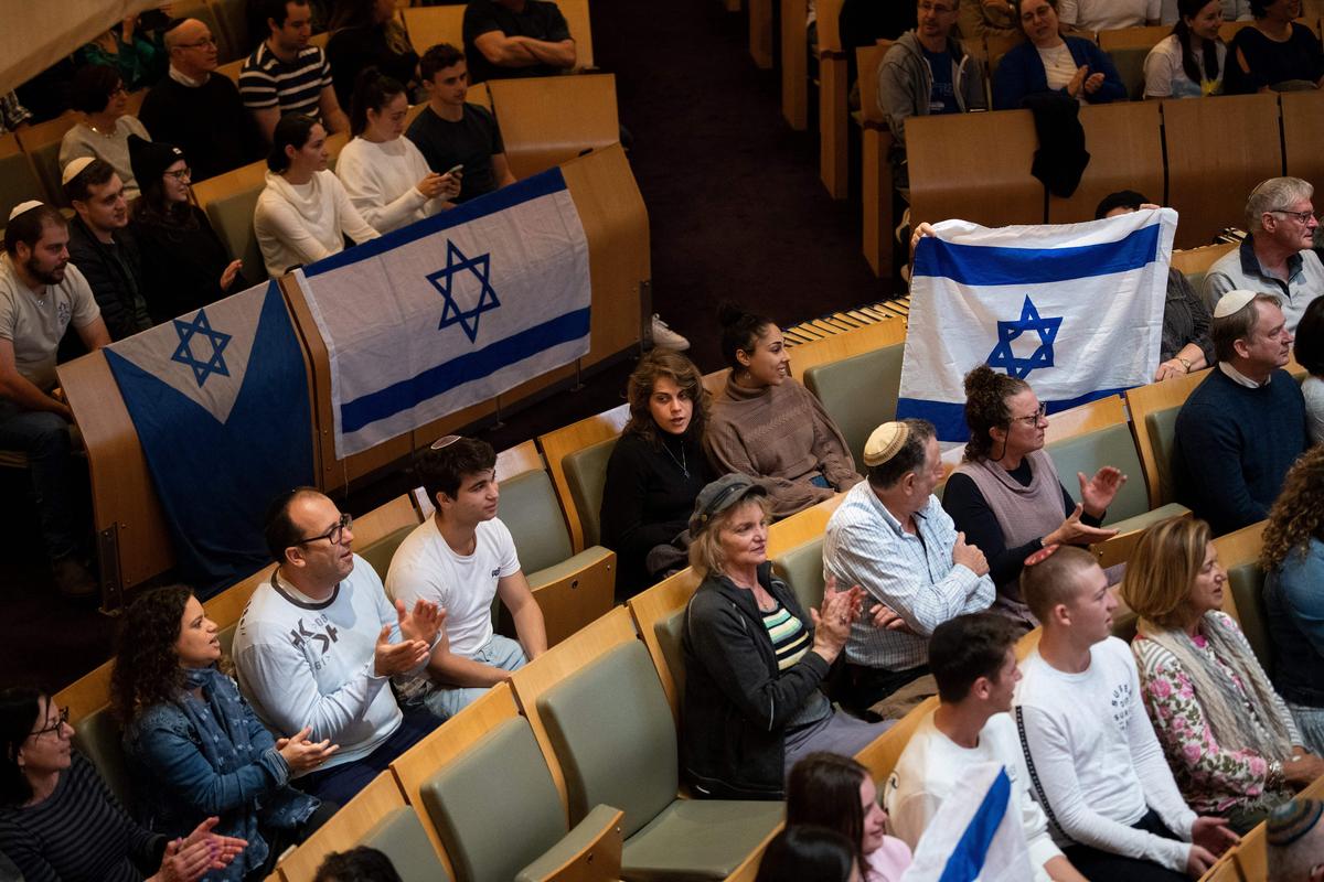 Mayor Disappointed in Theft of Israeli Flag From Council Chambers