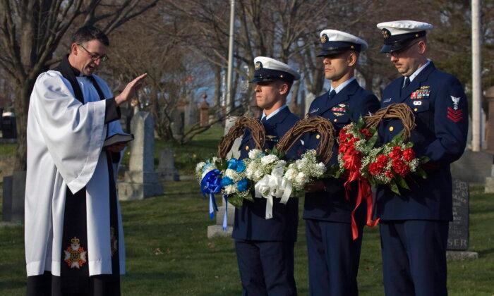 EXCLUSIVE: Leaked Email Says Chaplains Leaving Military After New Religious Prayer Prohibitions 