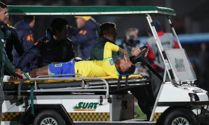 Neymar's ACL Injury Compounds Troubled Start to His Next Chapter as Ronaldo and Messi Thrive