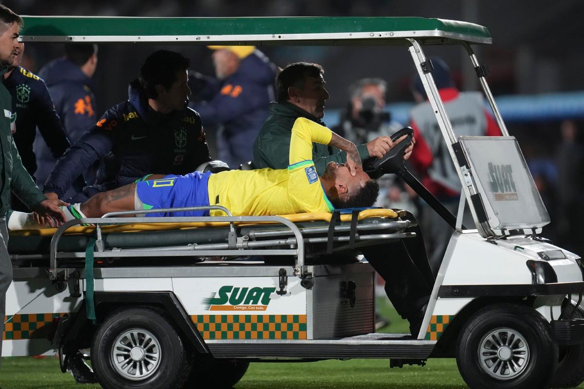 Neymar’s ACL Injury Compounds Troubled Start to His Next Chapter as Ronaldo and Messi Thrive