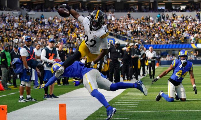 Steelers’ Offense Awakens in Fourth Quarter, Rallies for a 24–17 Victory Over the Rams