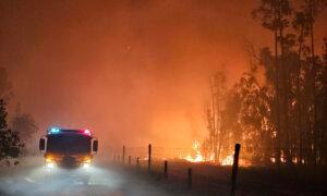 Out of Control Bushfires in Rural Queensland: Residents Lives at Risk, 5 Homes Lost