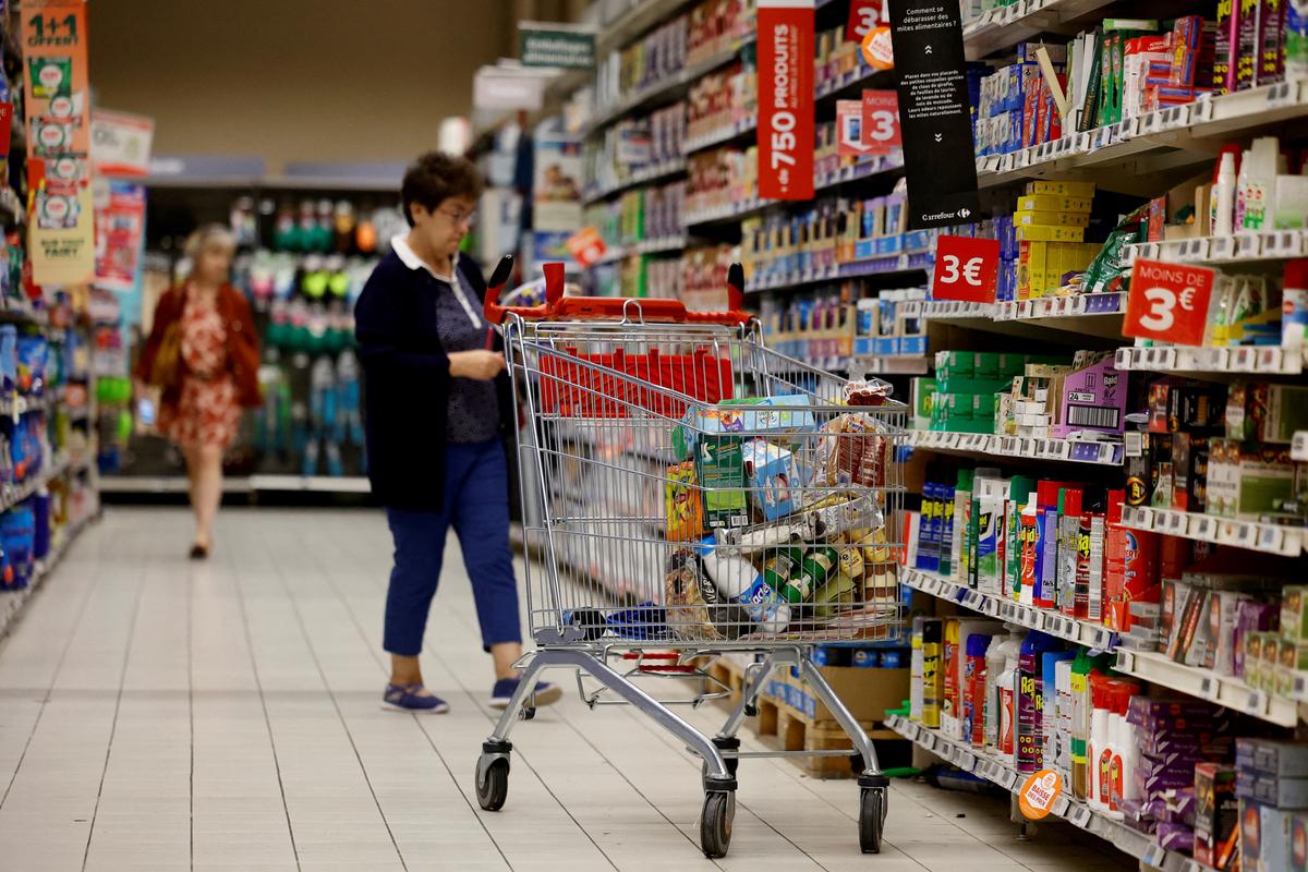 Eurozone October PMI at Near 3-Year Low, Stirring Recession Worries