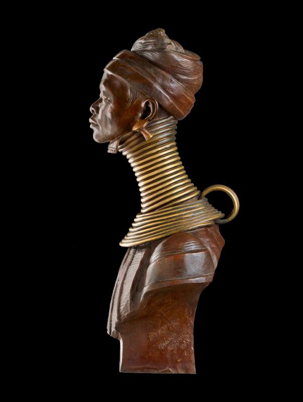 Kayan woman from the northern hills of Burma, by Malvina Hoffman. (Field Museum)