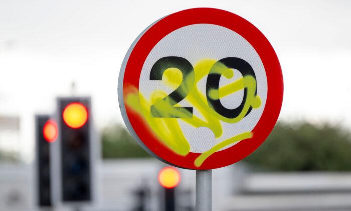 Senior Labour MP Calls for Review Into Wales’s 20 Mph Speed Limit