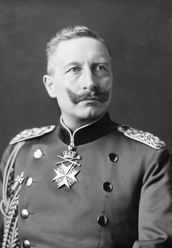 Kaiser Wilhelm II, 1902, T.H. Voigt. (Public Domain)