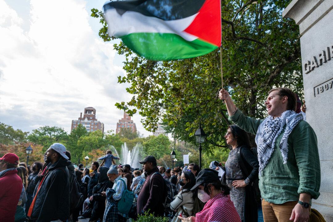 Cornell Cancels Classes Amid ‘Extraodinary Stress’ From Anti-Semitic Incidents on Campus
