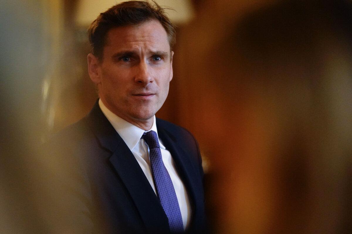 Crime and Policing Minister Chris Philp hosts senior figures in policing and 13 of the UK’s biggest retailers in Downing Street to set out a joint plan of action to tackle shoplifting, in London, on Oct. 23, 2023. (Aaron Chown - WPA Pool/Getty Images)