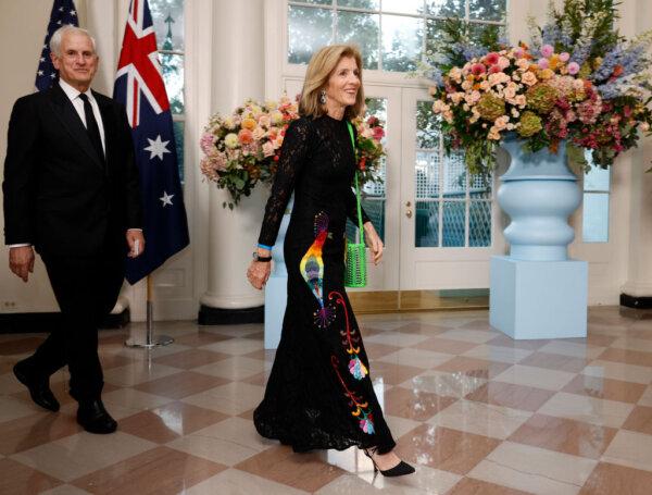 U.S. Ambassador to Australia Caroline Kennedy and Edwin Schlossberg arrive for a state dinner at the White House in Washington, on Oct. 25, 2023. (Tasos Katopodis/Getty Images)