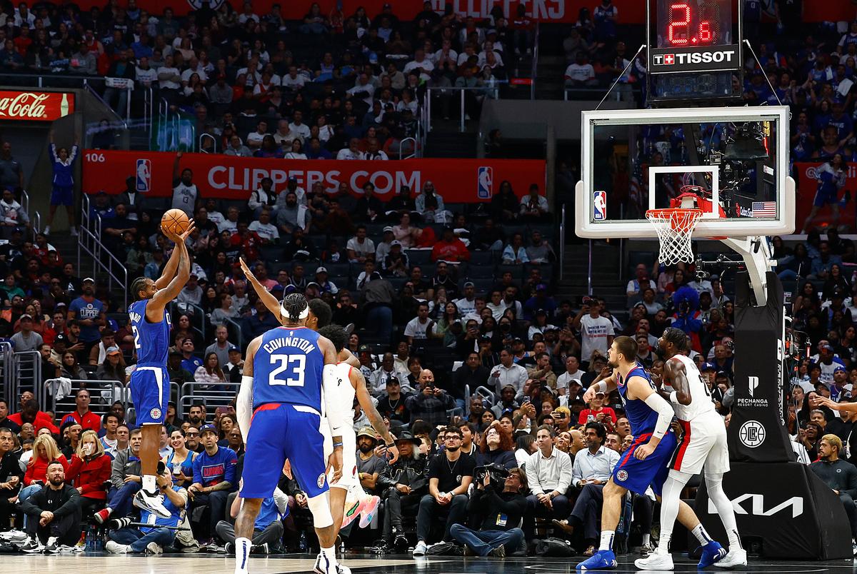 Leonard and George Dominate in Clippers’ 123–111 Win Over the Trail Blazers to Open the Season
