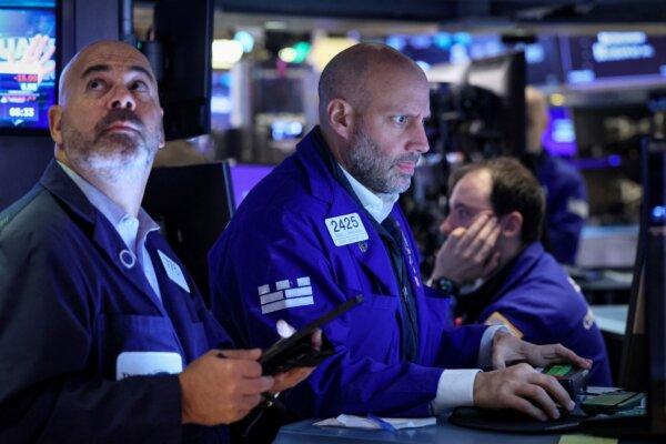 Wall Street Opens Lower as Focus Shifts to Jobs Data