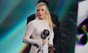 Shiffrin Named ‘Skier of the Year’ for 3rd Time; She Receives Trophy From Bode Miller