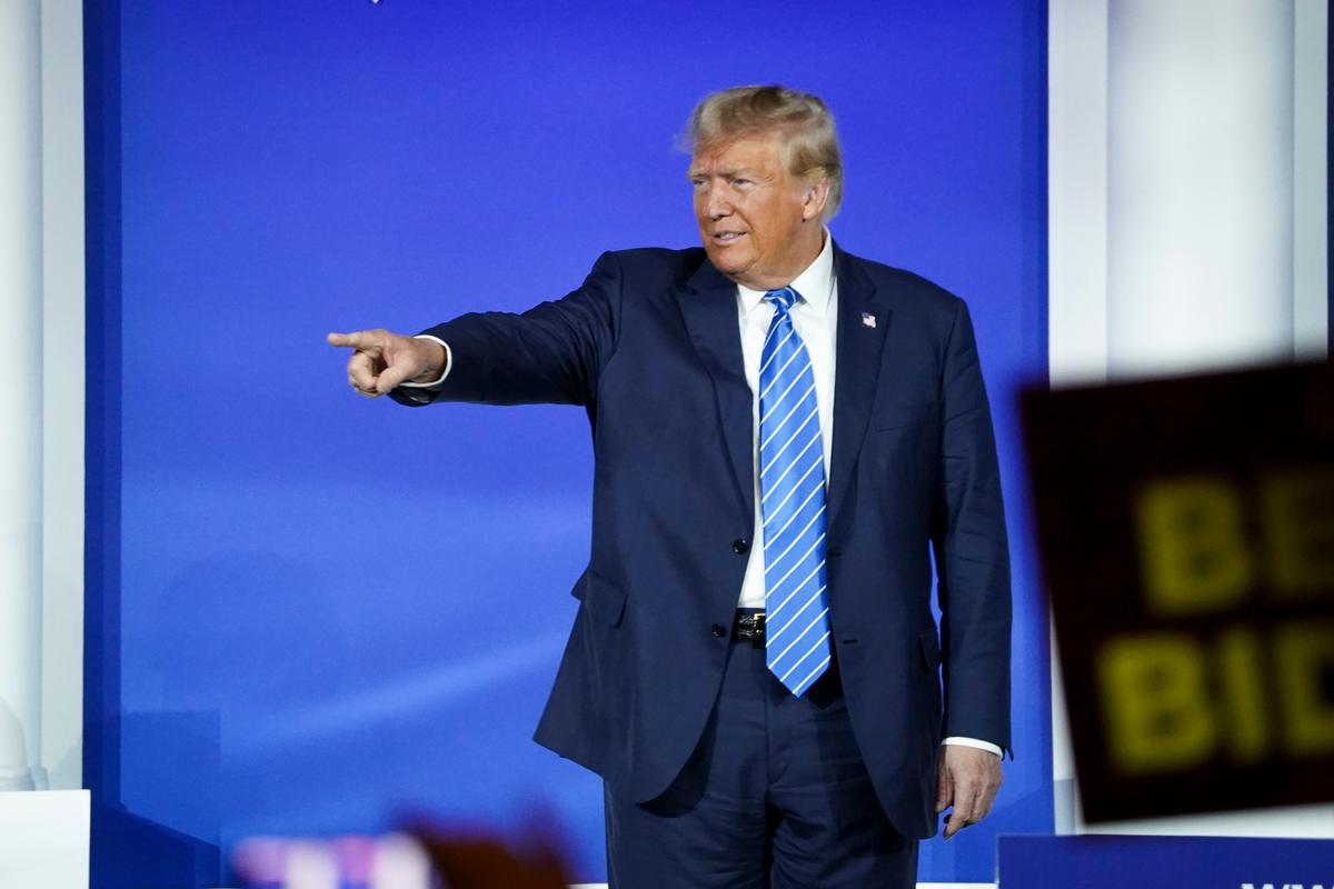 Trump Will Attend Palmetto Bowl Between South Carolina Gamecocks and Clemson Tigers