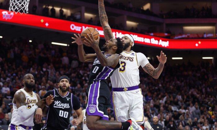 Malik Monk Takes Over in OT as Kings Defeat Lakers