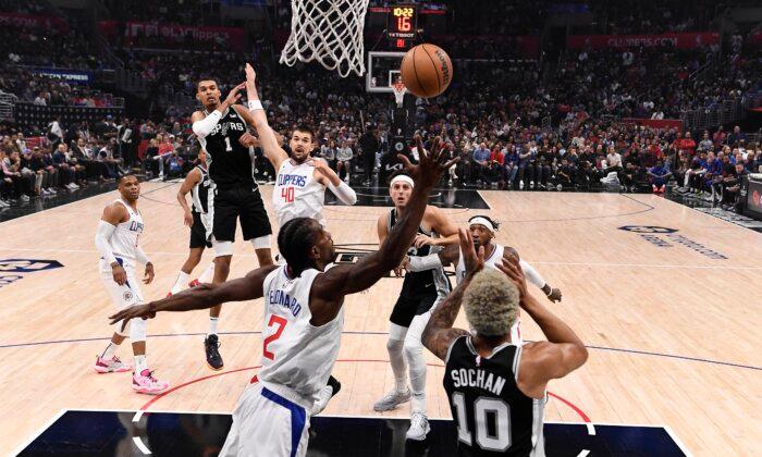 Leonard and George School Wembanyama in Clippers Dominance of Spurs 123–83