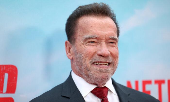 Schwarzenegger Wants Manchin to Run for President in 2024