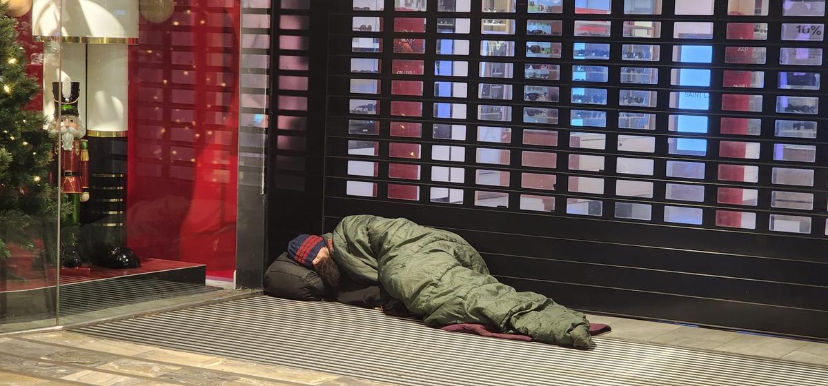 Homelessness Shelters Forced to Turn People Away and Leave Calls Unanswered