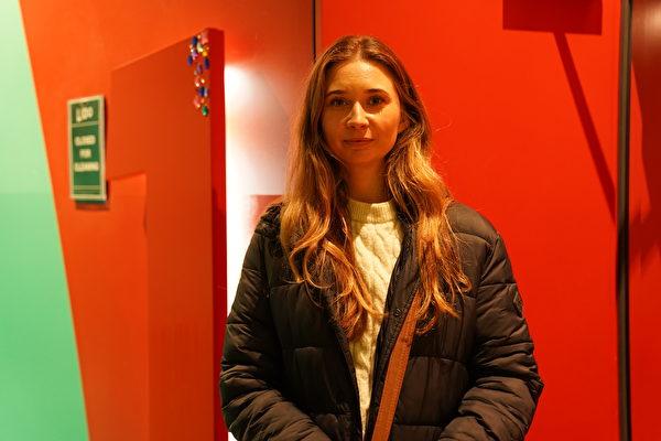 Jasmine Burke condemned organ harvesting after watching "State Organs" in Melbourne, Australia, on Oct. 26. (Tien Nguyen/The Epoch Times)