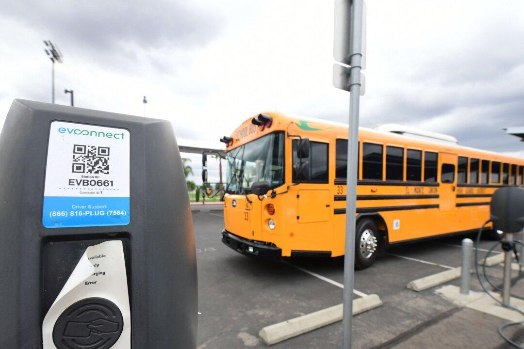California Schools to Benefit From Federal Grant to Buy Electrical Buses