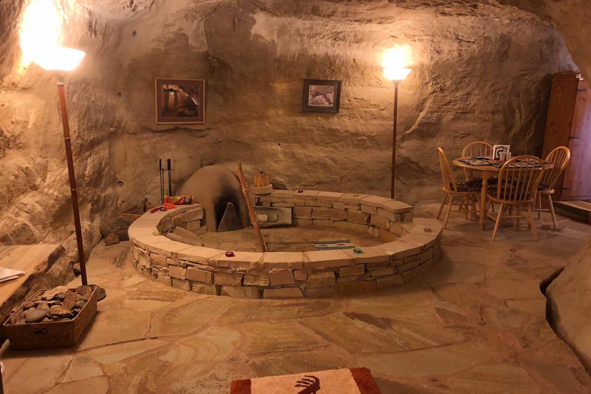 A mockup kiva is made to resemble a traditional Puebloan hearth. (Courtesy of <a href="https://kokoscave.us/">Kokopelli’s Cave</a>)