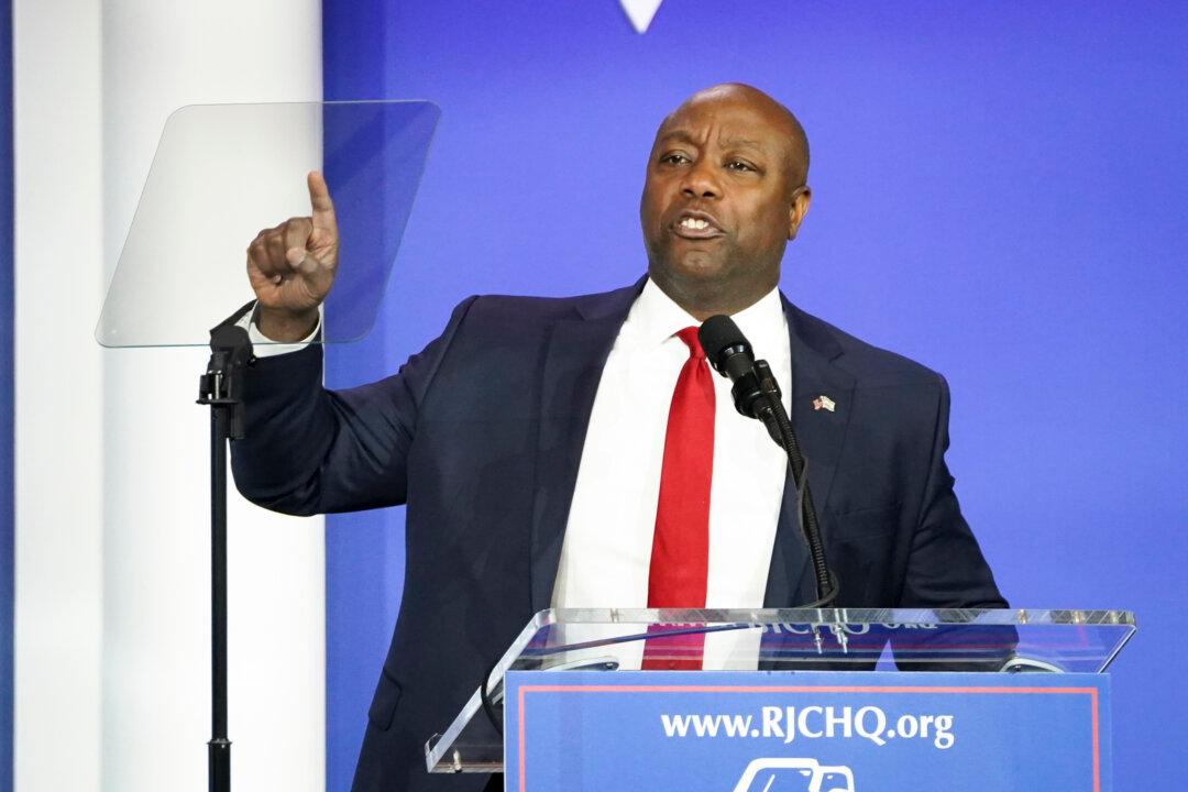 5 Republican Presidential Candidates Qualify for Nov. 8 Trump-less Debate