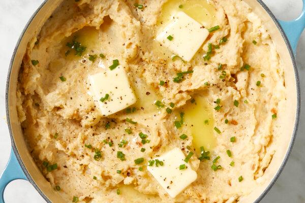 The Secret Ingredient to the Most Flavorful Mashed Potatoes