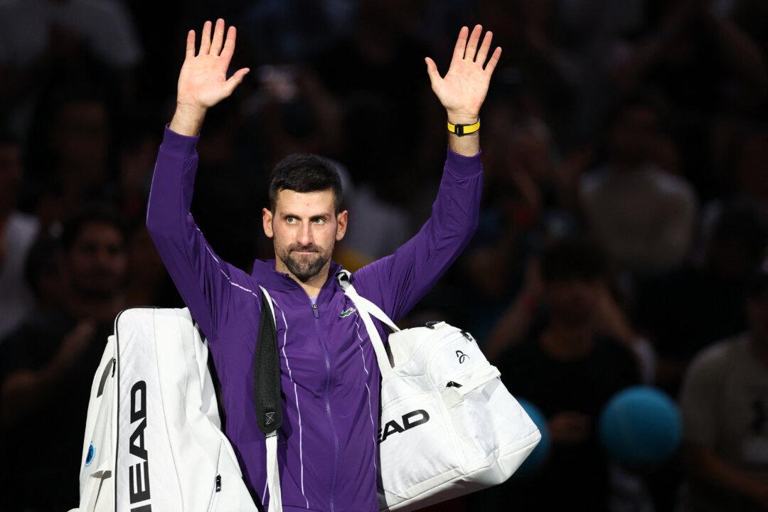 Dominant Djokovic Wins Paris Masters Opener