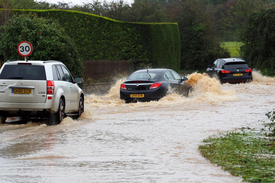 Major Incident Declared in South England Amid Storm Ciaran Warnings