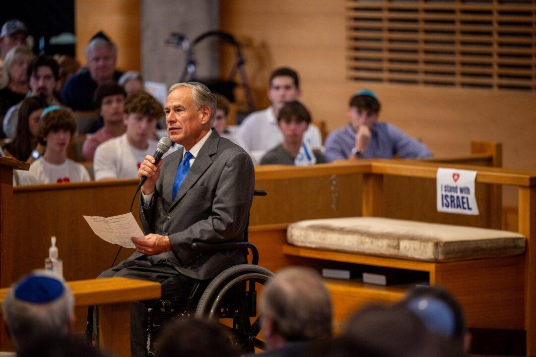 Texas Gov. Greg Abbott Travels to Israel to ‘Reaffirm’ Support for the Middle Eastern Nation