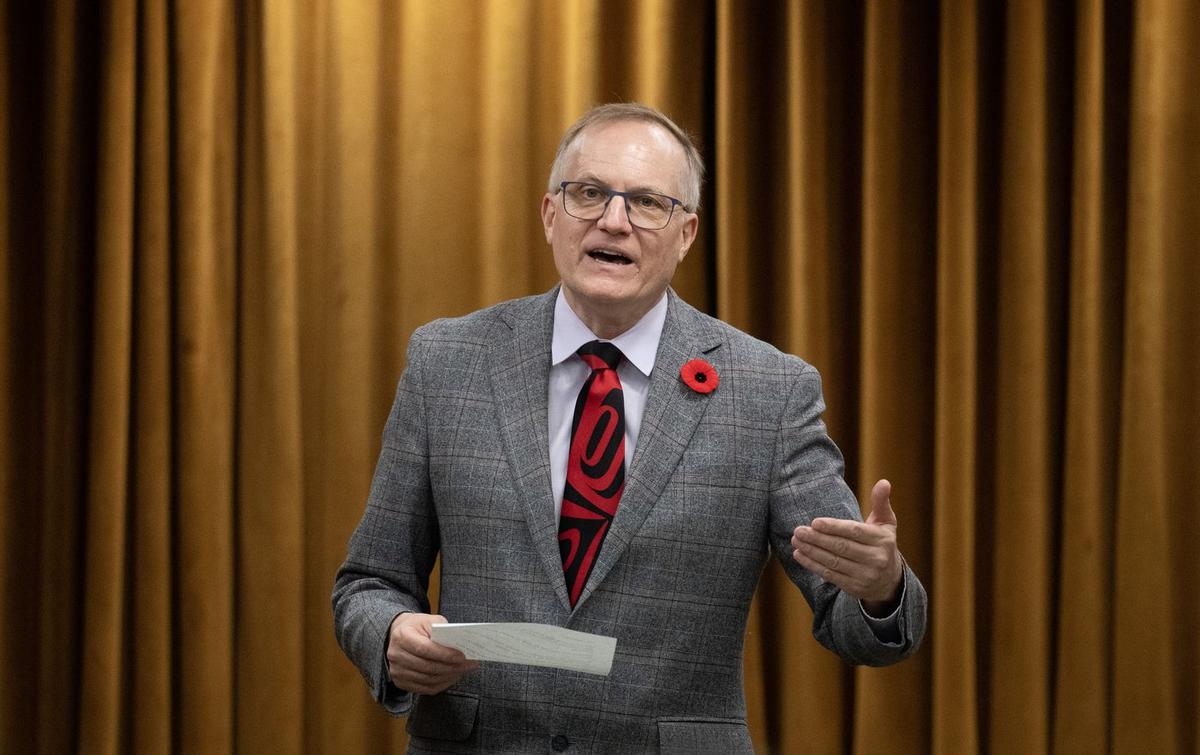 NDP to Back Tory Motion Calling for Carbon Price Off All Heat Sources