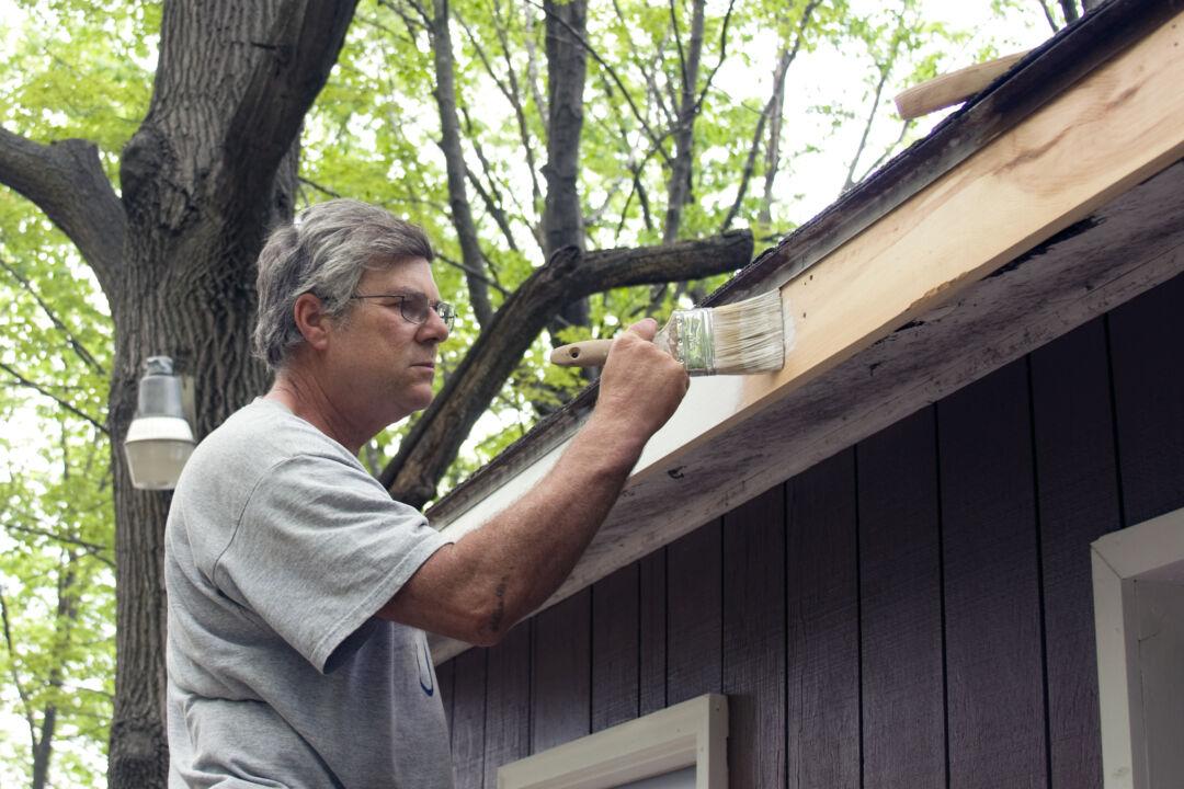 Prepare and Paint Outdoor Wood Trim
