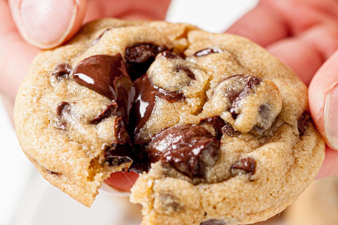 Forever Chewy Chocolate Chip Cookies
