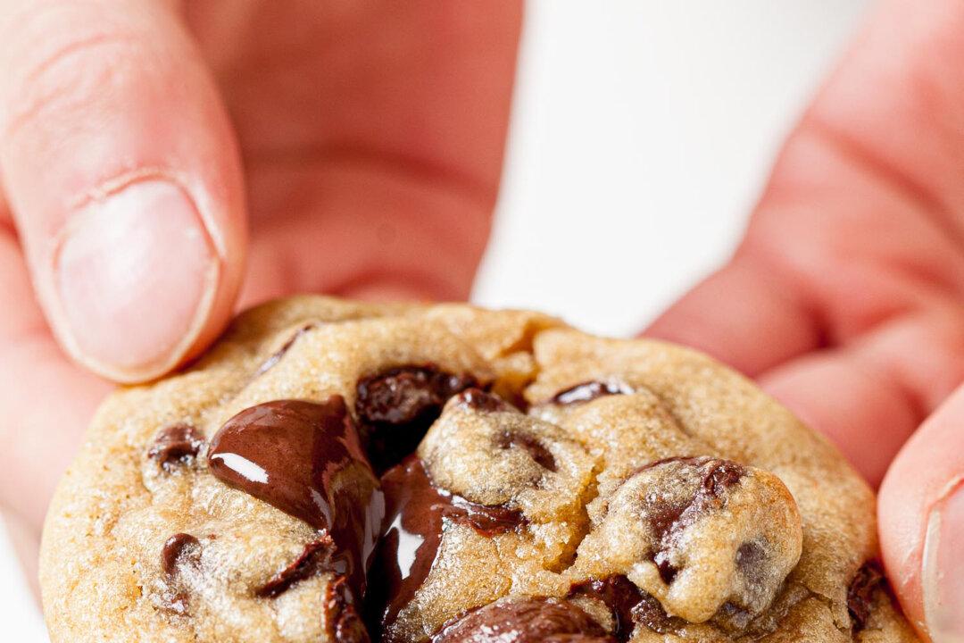 Forever Chewy Chocolate Chip Cookies