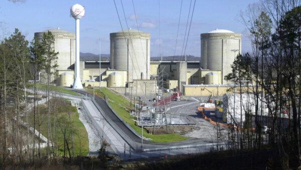 The Oconee Nuclear Station in Seneca, S.C., on Jan. 8, 2005. (Mary Ann Chastain/AP Photo)