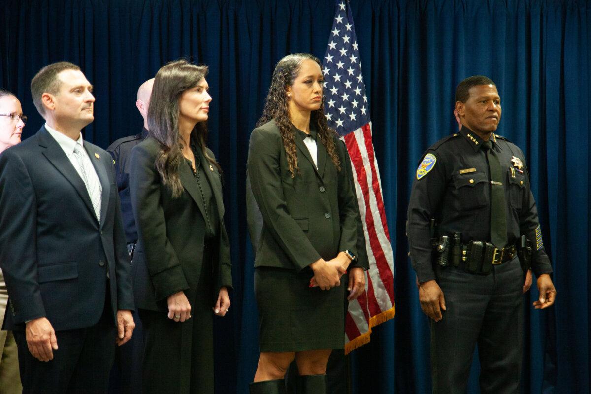 From left to right: U.S. Secret Service Special Agent in Charge Shawn Bradstreet, ATF special agent Jennifer Cicolani, San Francisco DA Brooke Jenkins and SFPD Chief Bill Scott at the ‘All Hands on Deck’ initiative at the federal building at 450 Golden Gate Avenue in San Francisco on Nov 2 (Lear Zhou/The Epoch Times)