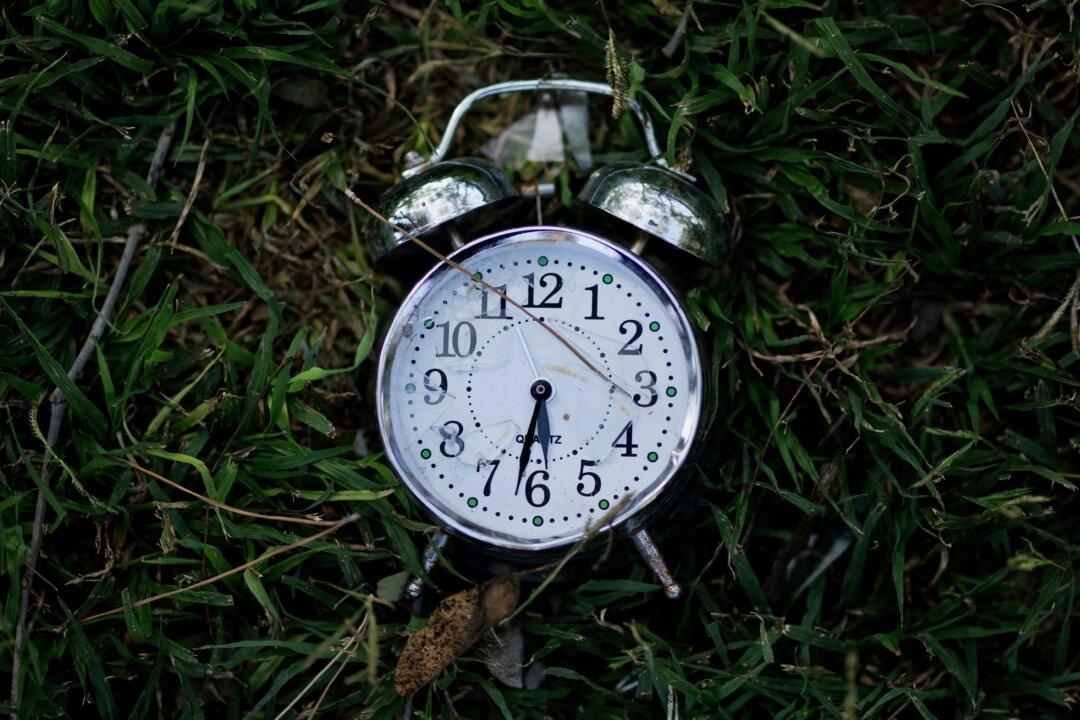 Turn Those Clocks Back—Standard Time Returning Sunday