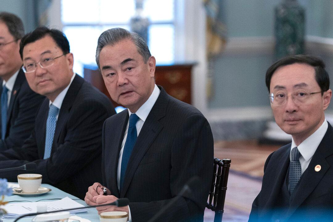 China’s Top Diplomat Says No ‘Smooth Sailing’ for Biden–Xi Meeting