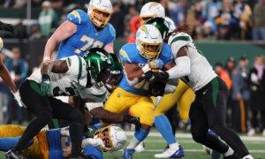 Chargers Roll Past Jets 27–6 With Defense and Ekeler’s 2 TDs