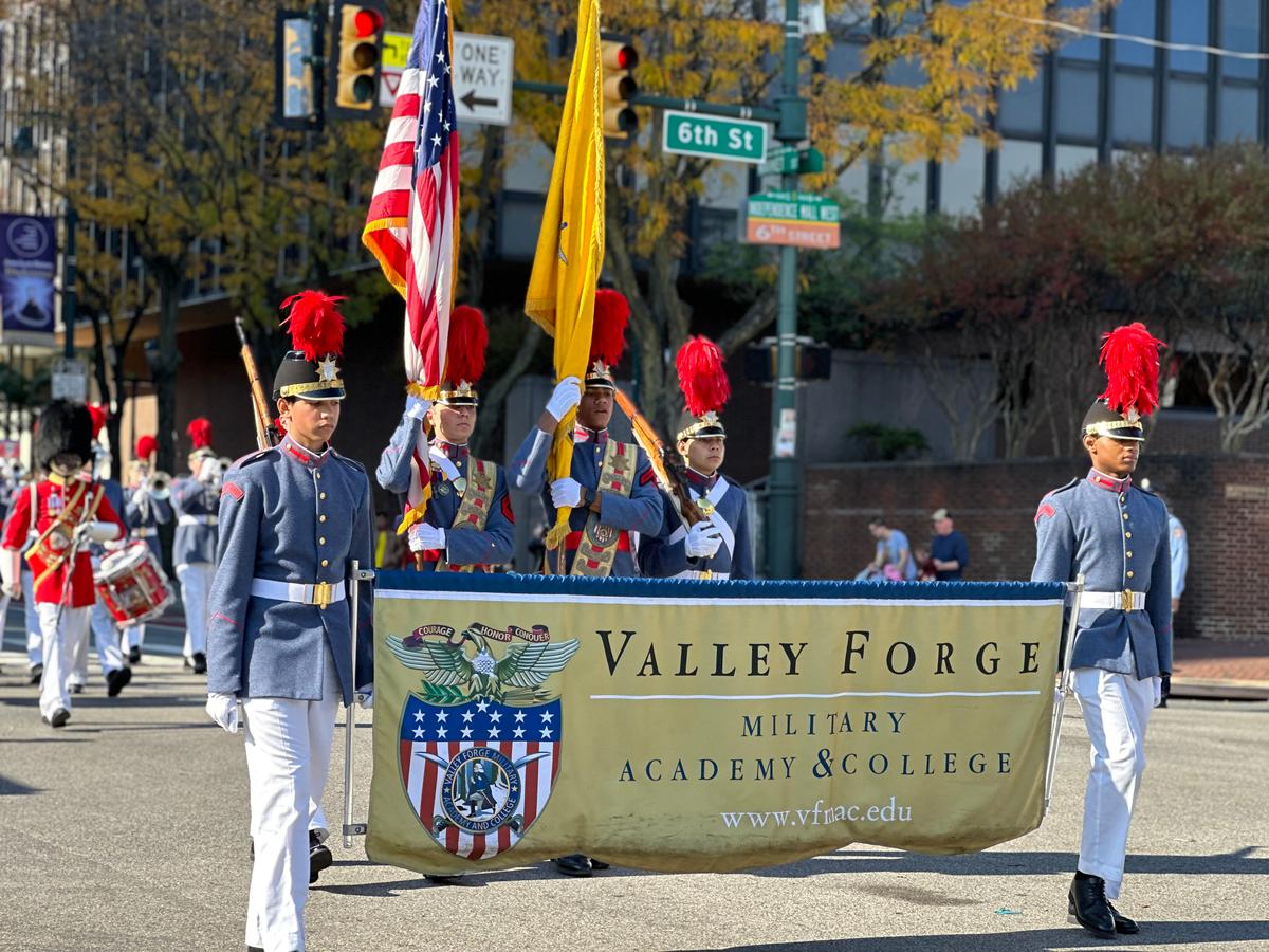 Cadets from Valley Forge Military Academy and College march in the Philadelphia Veterans Parade on Nov. 5, 2023. (William Huang/The Epoch Times)