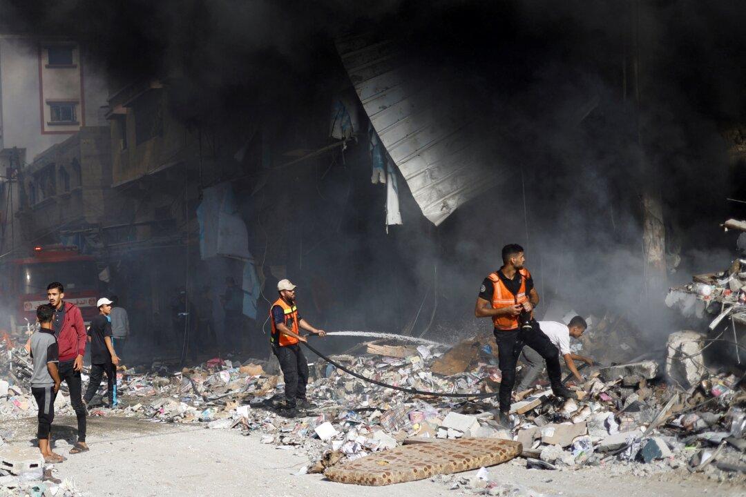 Israel Readies for Gaza City Push as UN Decries Month of Middle East ‘Carnage’